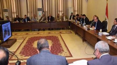 حبيب يناقش مع النواب مشروعات الصرف الصحي بقرى بنى سويف