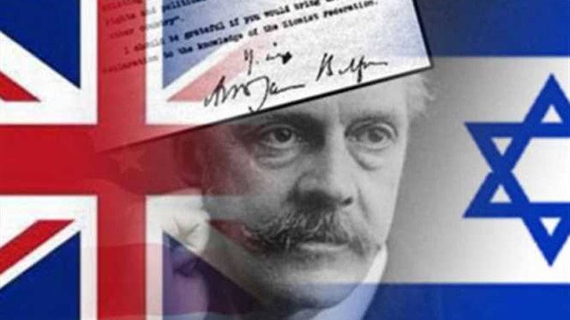 كاتب بريطاني يطالب