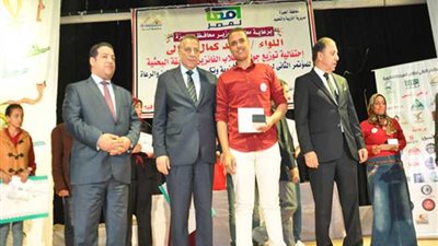 ذهب ورحلات عمرة وأطقم عرائس وأجهزة منزلية للفائزين بمؤتمر «معًا لمصر»