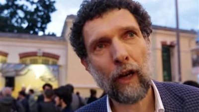 فرنسا تعرب عن قلقها إزاء اعتقال الحقوقي البارز عثمان كافالا في تركيا