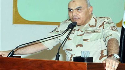 وزير الدفاع يلتقي طلاب وأعضاء هيئة التدريس بالكليات والمعاهد العسكرية بالكلية الحربية