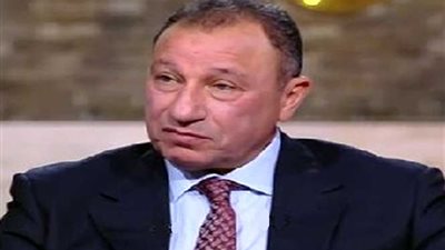 الخطيب يغادر للمغرب لمساندة الأهلي ويشكر السفارة المصرية