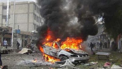 انفجار سيارة مفخخة قرب مبنى شرطة عدن.. ومقتل 5 جنود