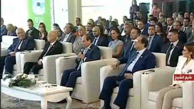 السيسي: لو أقمنا شبكة طرق وسكة حديد بإفريقيا سنتغير لمستوى لا نحلم به