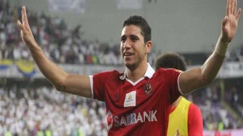 الأهلي يفاضل بين