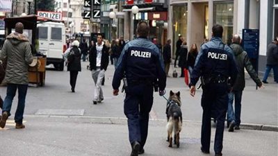 القبض على 10 أشخاص في حملة منسقة لمكافحة الإرهاب في فرنسا وسويسرا