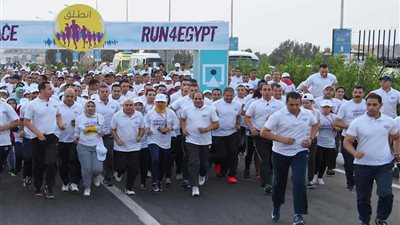 الرئيس السيسي يشارك فى الماراثون الدولي 