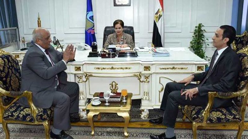 تخصيص 13 فدانًا أملاك