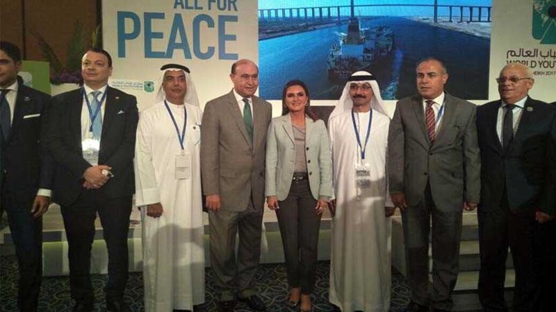 توقيع 6 عقود بين