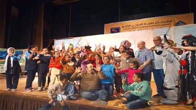 بالصور ..عروض وأنشطة تونسية بمهرجان طيبة للفنون التلقائية ومسرح الطفل بأسوان