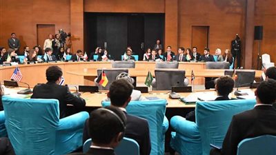 نموذج محاكاة مجلس الأمن ..يدعو للقضاء على الإرهاب ونشر السلام