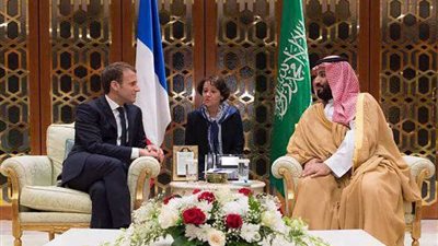 ماكرون يبحث مع ولي العهد السعودي التطورات في المنطقة و مكافحة الإرهاب