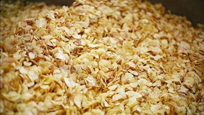 تموين الجيزة: ضبط 15 طن شيبسي مجهول المصدر