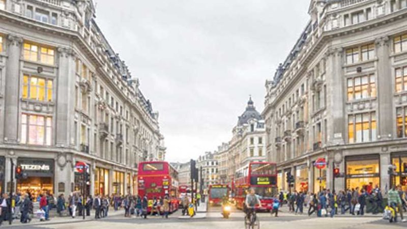 إخلاء شارع بمدينة