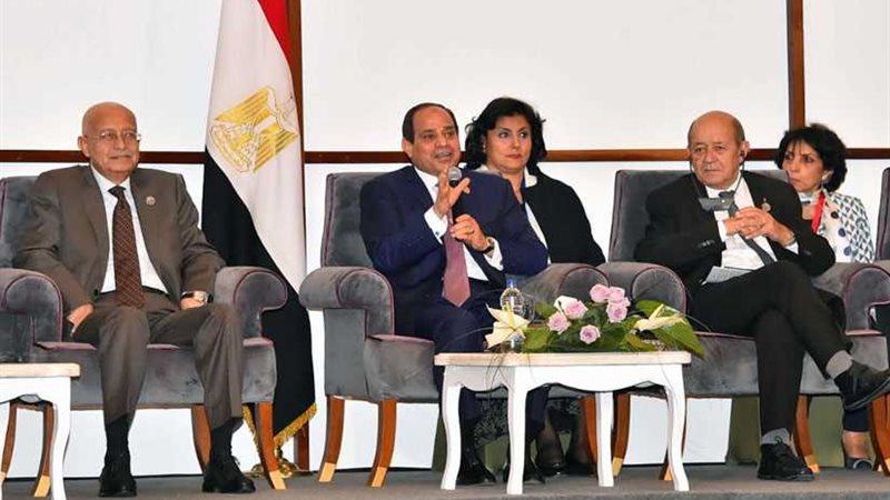 الرئيس يطالب القائمين