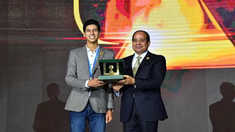 بالأسماء.. المكرمون