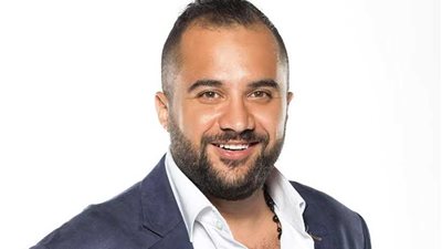 علي الألفي يعد جمهوره بمفاجآت قريباً