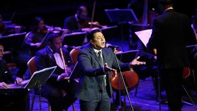 مدحت صالح بالمسرح الكبير بالأوبرا