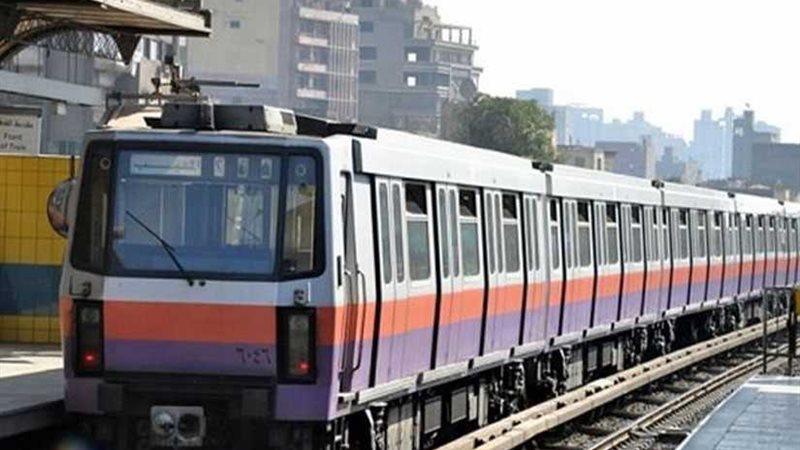 المترو يعود للعمل