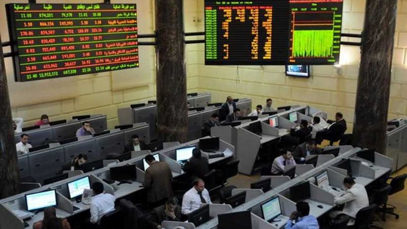 البورصة تخسر 2.4