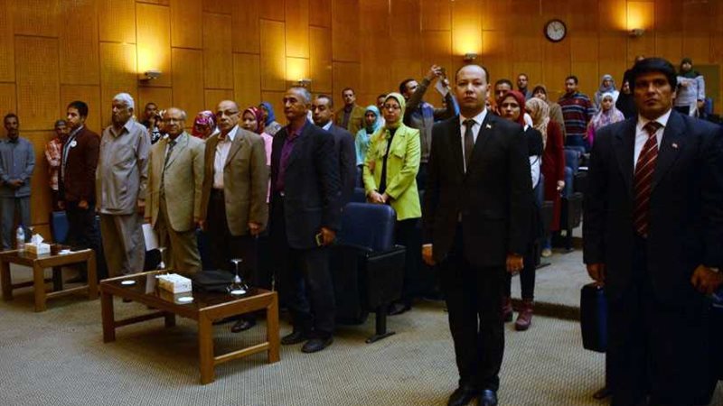 افتتاح أعمال اليوم