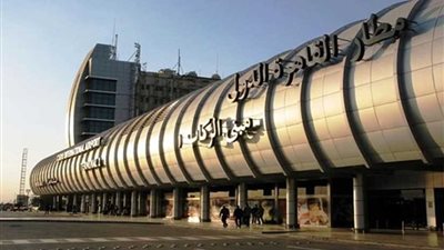 إحالة 9 مسؤولين بمطار القاهرة للمحاكمة بواقعة 