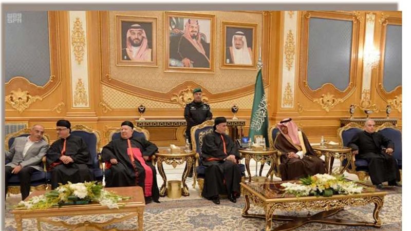 فى زيارة تاريخية