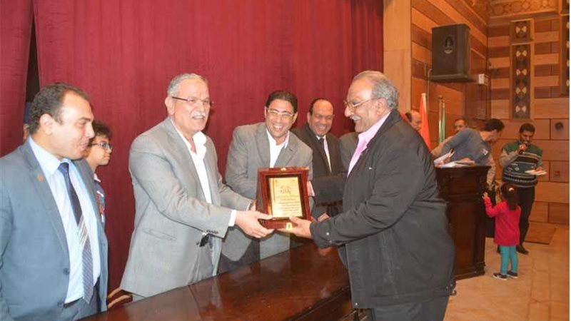 بالفيديو والصور: