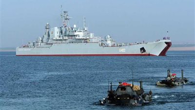 القوات الأمريكية واليابانية تجريان مناورات جوية وبحرية ضخمة قرب جزيرة أوكيناوا