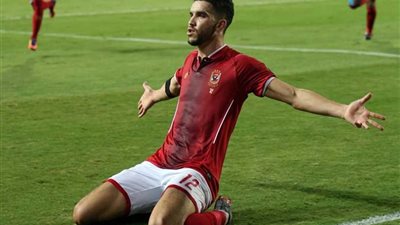 «أزارو» يُسجل هدف الإفتتاح للأهلي في شباك الإنتاج