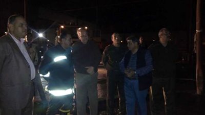 بالصور.. محافظ القليوبية يتابع حريق مصنع الأثاث بالعبور