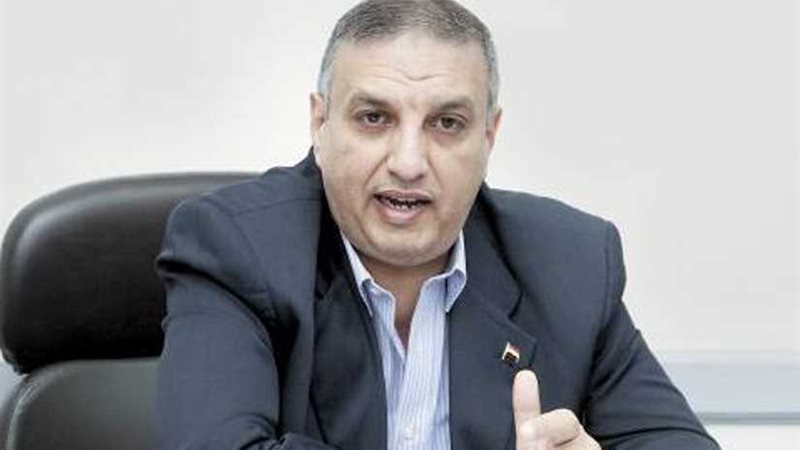 الجندى يوقف اعتمادات