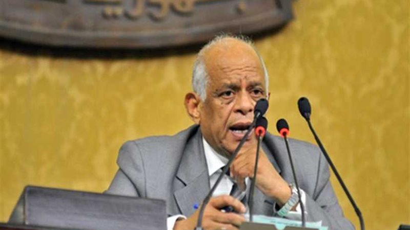 عبد العال يبحث مع