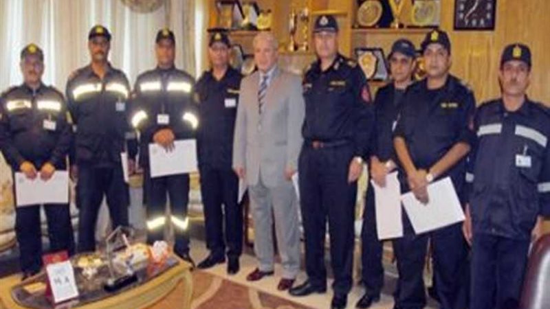 مدير أمن المطار يكرّم