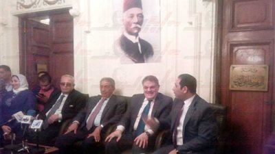 عمرو موسى: العالم العربي تقبل الكتاب باهتمام لأنه يتحدث عن تاريخ مصر