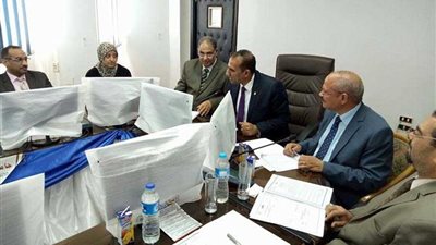 اجتماع موسع لمجلس خدمة المجتمع وتنمية البيئة بجامعة أسوان