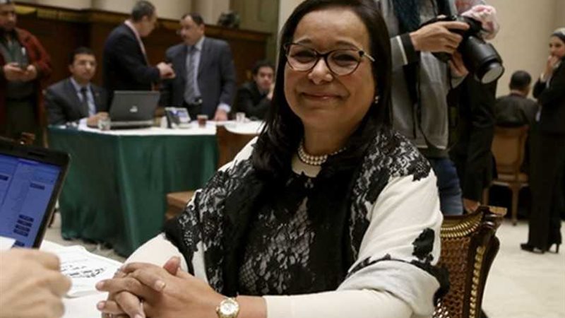 أنيسة حسونة: بيدنا