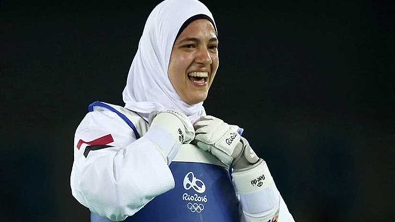 هداية ملاك تتأهل