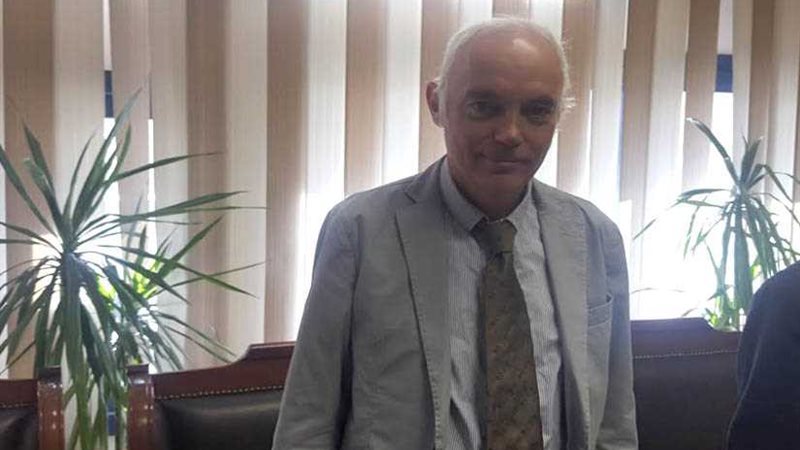 وصول حفيد شامبليون