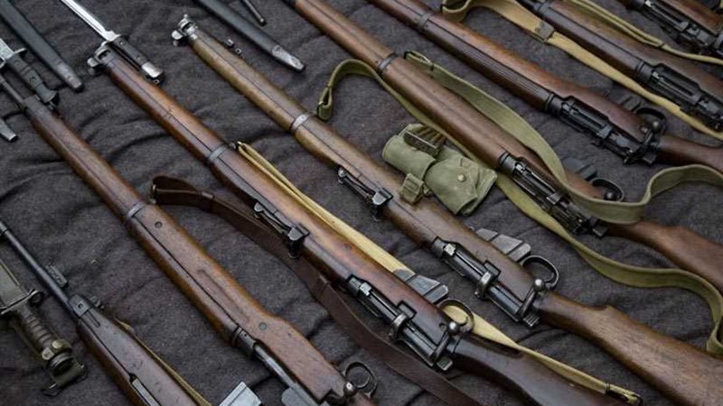 تدمير مخازن أسلحة