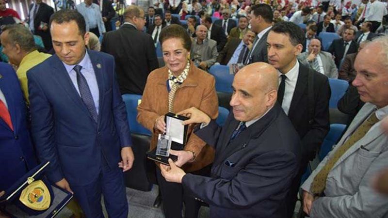 جامعة دمنهور تعلن