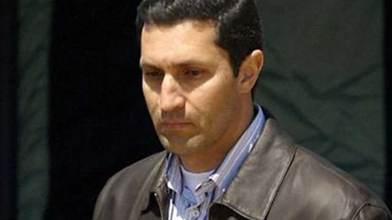 في التلاعب بالبورصة..