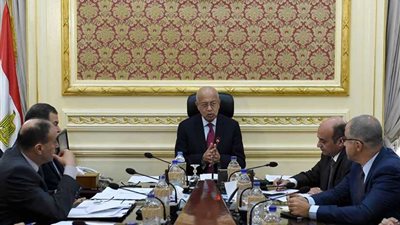 رئيس الوزراء يطلب تنظيم معرض الحرف اليدوية بالمحافظات