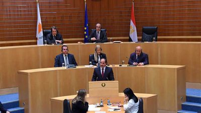 السيسي: نتطلع لتوظيف علاقتنا المتميزة مع قبرص لبناء شراكة استراتيجية
