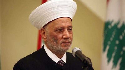 مفتى لبنان للحريرى: تريثك في الاستقالة أنقذ لبنان