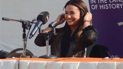 هند صبري: فخورة بوجودي بالقاهرة السينمائي