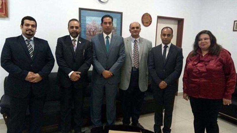 خدمة المواطنين بالمصريين