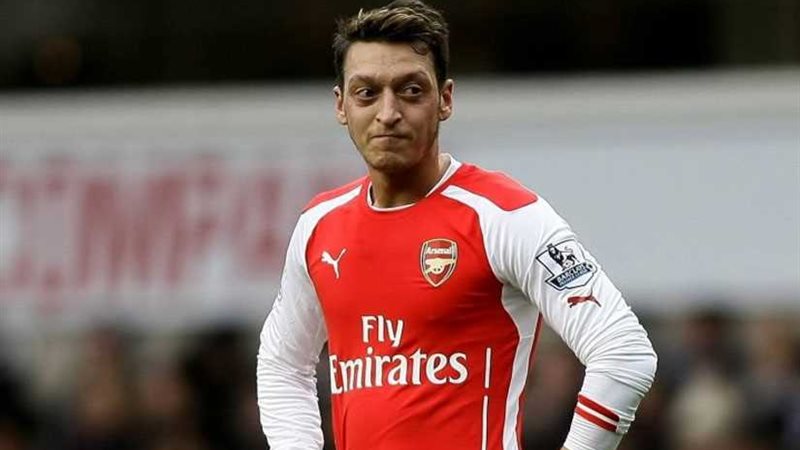 أوزيل يحدد شرط انتقاله