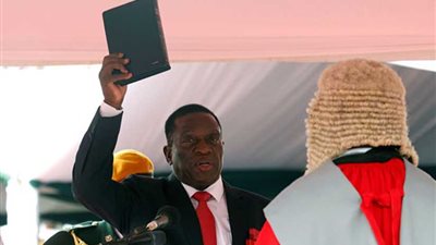 بالفيديو.. احتفالات عارمة تشعل زيمبابوي بعد تنصيب منانجاجوا رئيسا للبلاد