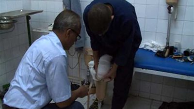 قوافل طبية مستمرة للكشف على نزلاء السجون والمواطنين